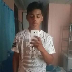 Meet your Posher, Lazaro